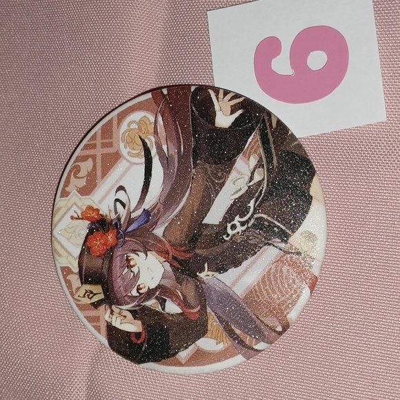 These 7 badges feature Anime characters - Picture 4 of 12